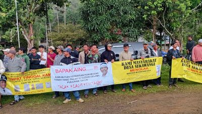 ratusan warga Sukawangi, Kecamatan Sukamakmur, Kabupaten Bogor, menuntut kejelasan
