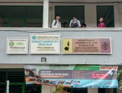 Orang Tua Murid Keluhkan Jual Beli Buku LKS dan Seragam di MTS Yayasan Sirojul Fallah Desa Cicadas Kecamatan Gunung Putri